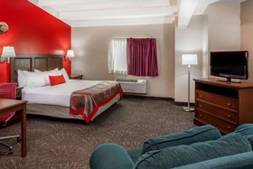 Ramada by Wyndham Hammond Hotel & Conference Center