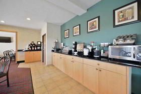 Best Western Plus Howe Inn