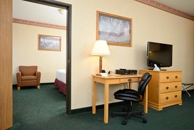 Best Western Plus Howe Inn