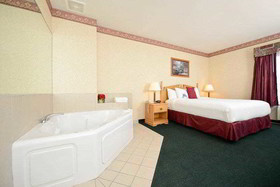 Best Western Plus Howe Inn