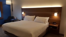 Holiday Inn Express Howe