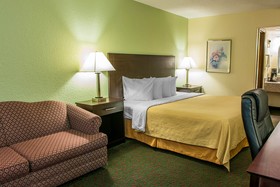 Quality Inn Huntingburg