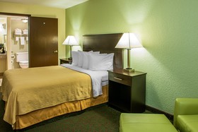 Quality Inn Huntingburg