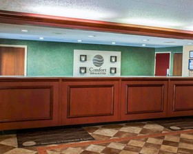 Comfort Inn & Suites North at the Pyramids