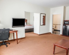 Comfort Suites near Indianapolis Airport