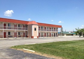 Country Hearth Inn & Suites - Indianapolis