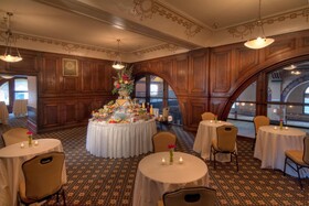 Crowne Plaza Indianapolis Downtown Union Station