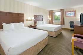 Days Inn & Suites by Wyndham Northwest Indianapolis