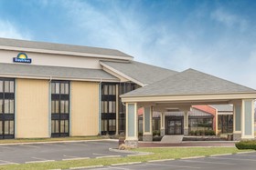 Days Inn by Wyndham Indianapolis Northeast