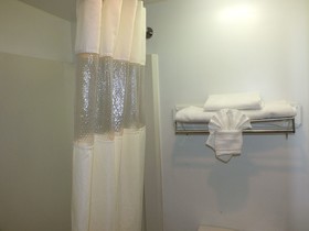 Days Inn by Wyndham Indianapolis Northeast