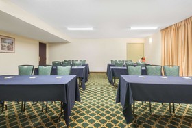Days Inn by Wyndham Indianapolis Northeast