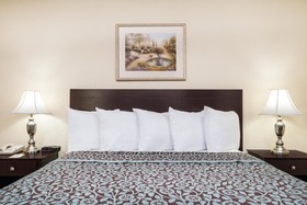Days Inn by Wyndham Indianapolis Northeast