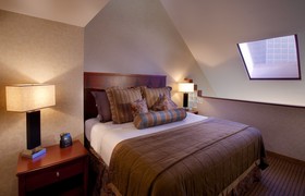 Embassy Suites by Hilton Indianapolis Downtown