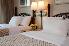 Embassy Suites by Hilton Indianapolis Downtown