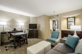 Embassy Suites by Hilton Indianapolis North