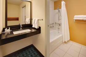 Fairfield Inn & Suites Indianapolis Airport