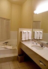 Fairfield Inn & Suites Indianapolis East