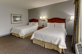 Hampton Inn & Suites Indianapolis-Airport