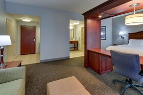 Hampton Inn & Suites Indianapolis-Airport