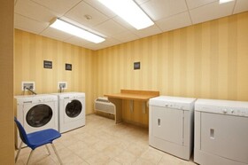 Hampton Inn & Suites Indianapolis-Airport