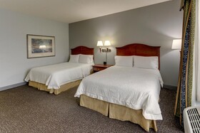 Hampton Inn & Suites Indianapolis-Airport