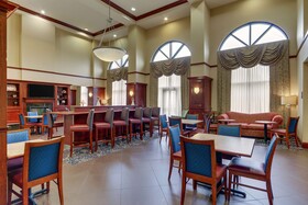 Hampton Inn & Suites Indianapolis-Airport
