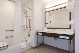 Hampton Inn & Suites Indianapolis-Keystone