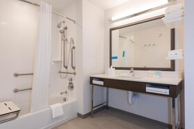 Hampton Inn & Suites Indianapolis-Keystone