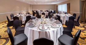 Hilton Indianapolis Hotel & Suites