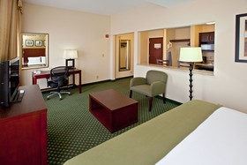 Holiday Inn Express Indianapolis - East