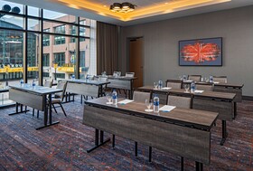 Hyatt Place Indianapolis / Downtown