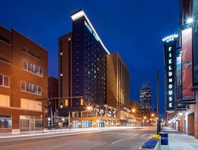 Hyatt Place Indianapolis / Downtown