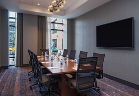 Hyatt Place Indianapolis / Downtown