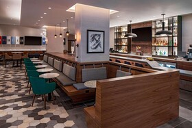 Hyatt Place Indianapolis / Downtown