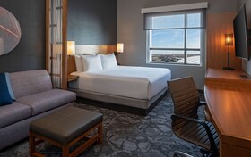 Hyatt Place Indianapolis / Downtown