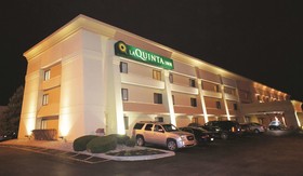 La Quinta Inn by Wyndham Indianapolis Airport Executive Dr