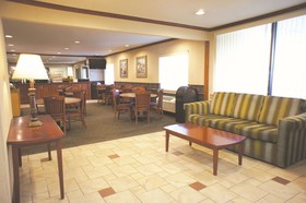 La Quinta Inn by Wyndham Indianapolis Airport Executive Dr
