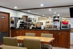 Norwood Inn & Suites Indianapolis