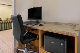 Norwood Inn & Suites Indianapolis