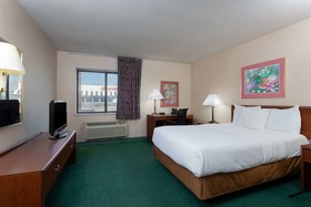Norwood Inn & Suites Indianapolis
