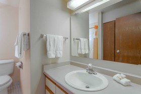 Norwood Inn & Suites Indianapolis