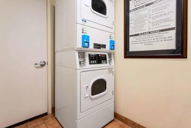 Norwood Inn & Suites Indianapolis