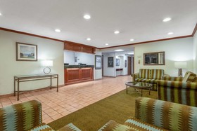 Norwood Inn & Suites Indianapolis