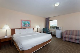Norwood Inn & Suites Indianapolis