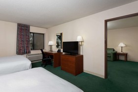 Norwood Inn & Suites Indianapolis