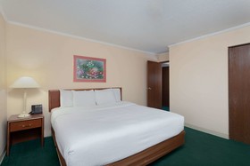 Norwood Inn & Suites Indianapolis