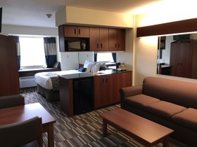 Microtel Inn & Suites by Wyndham Indianapolis Airport