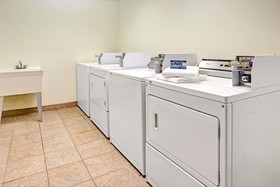 Microtel Inn & Suites by Wyndham Indianapolis Airport