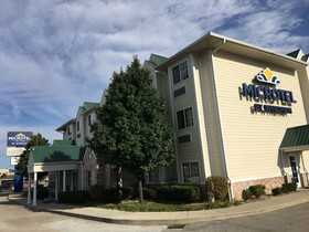 Microtel Inn & Suites by Wyndham Indianapolis Airport