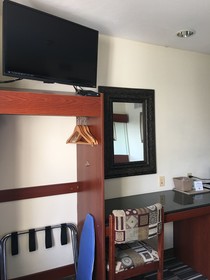 Microtel Inn & Suites by Wyndham Indianapolis Airport
